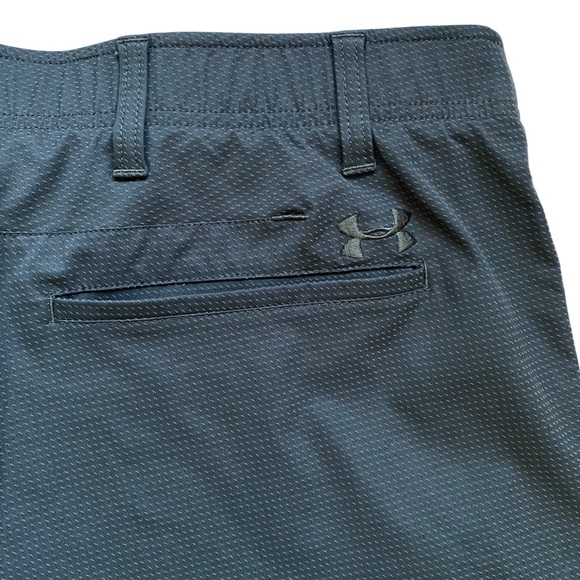 Under Armour Golf Shorts Mens Size 40 Performance Logo Stretch Grip Waist 10” - Picture 5 of 7